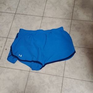Under Armour Heat Gear blue athletic shorts size M